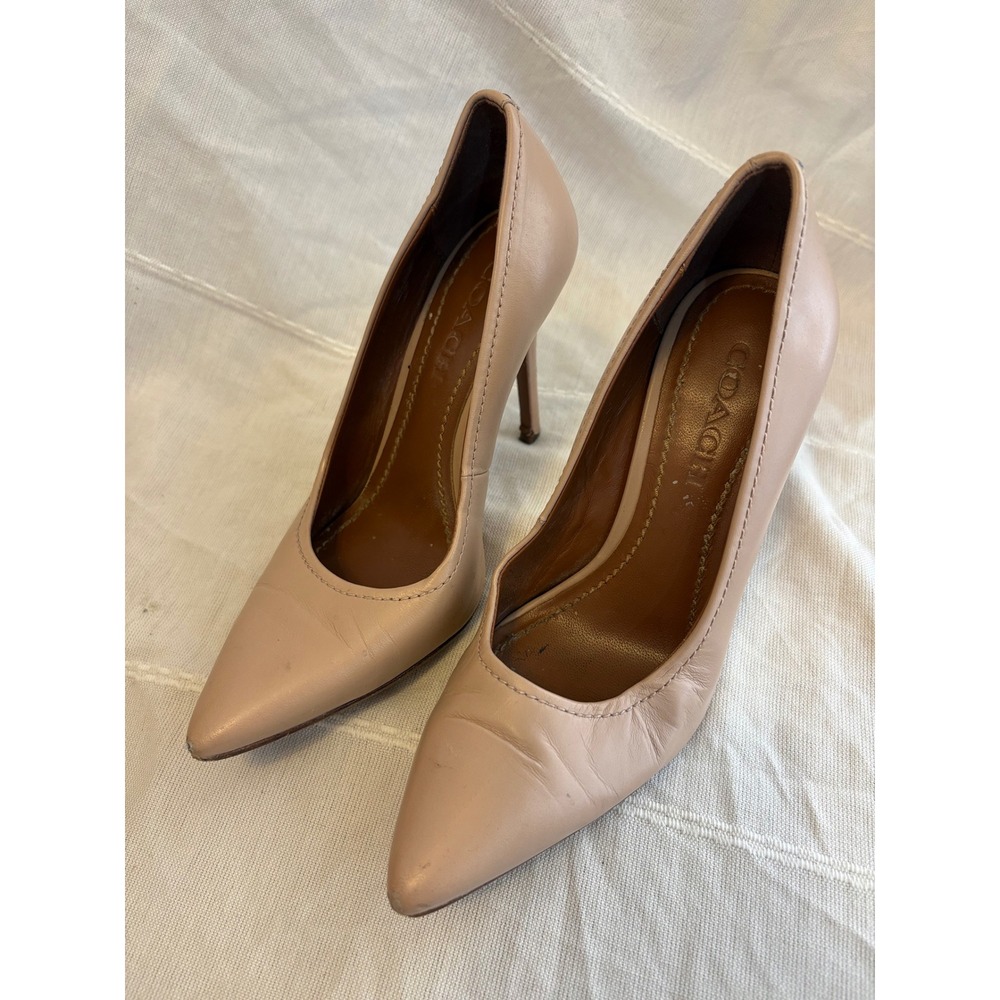 Coach Nude Beige‎ Leather Pointed Toe Pumps Stiletto Heels Womens Size 6